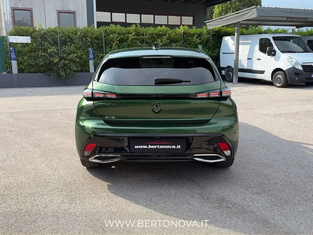 Usata Peugeot 308 Allure 131 CV (96 kW) 2022 Verde Berlina
