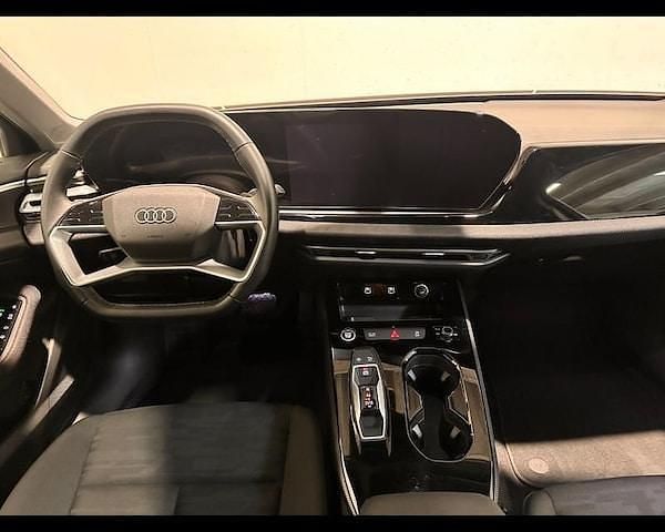 Usata Audi A5 Advanced 204 CV (150 kW) 2025 Blu firmamento metallizzato Berlina