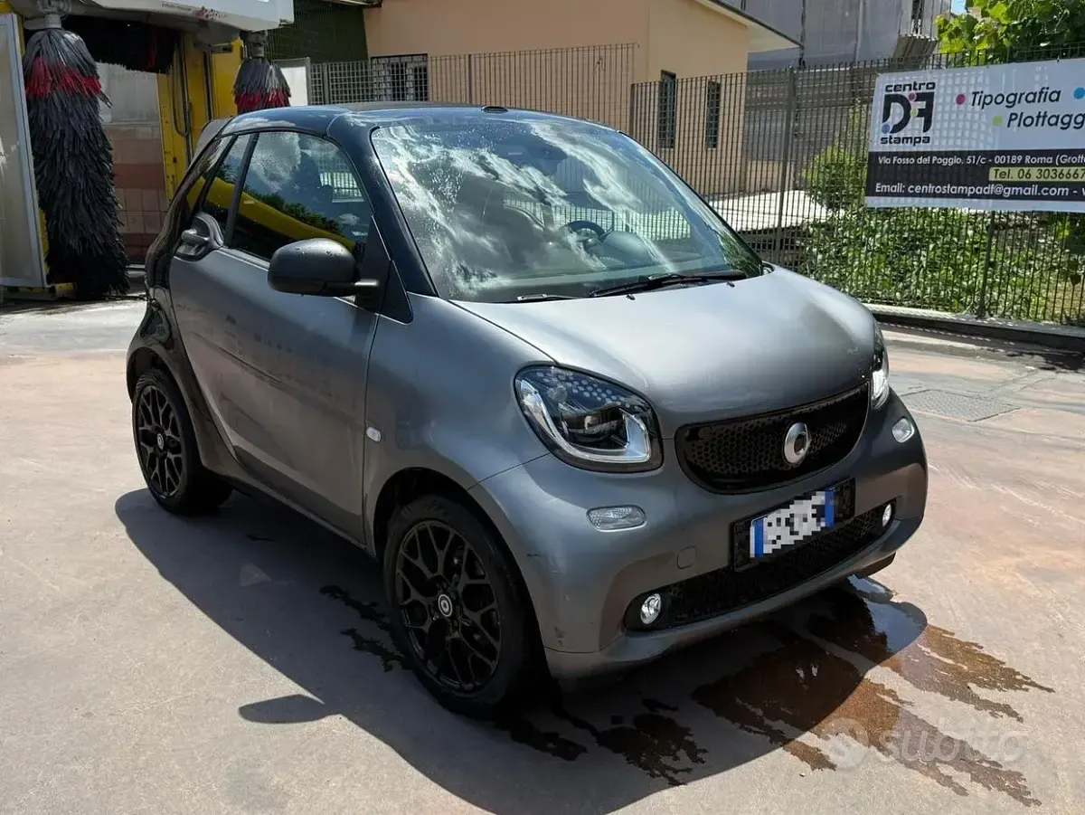 Usata Smart ForTwo Cabrio Passion 90 CV (66 kW) 2018 Grigio Cabrio