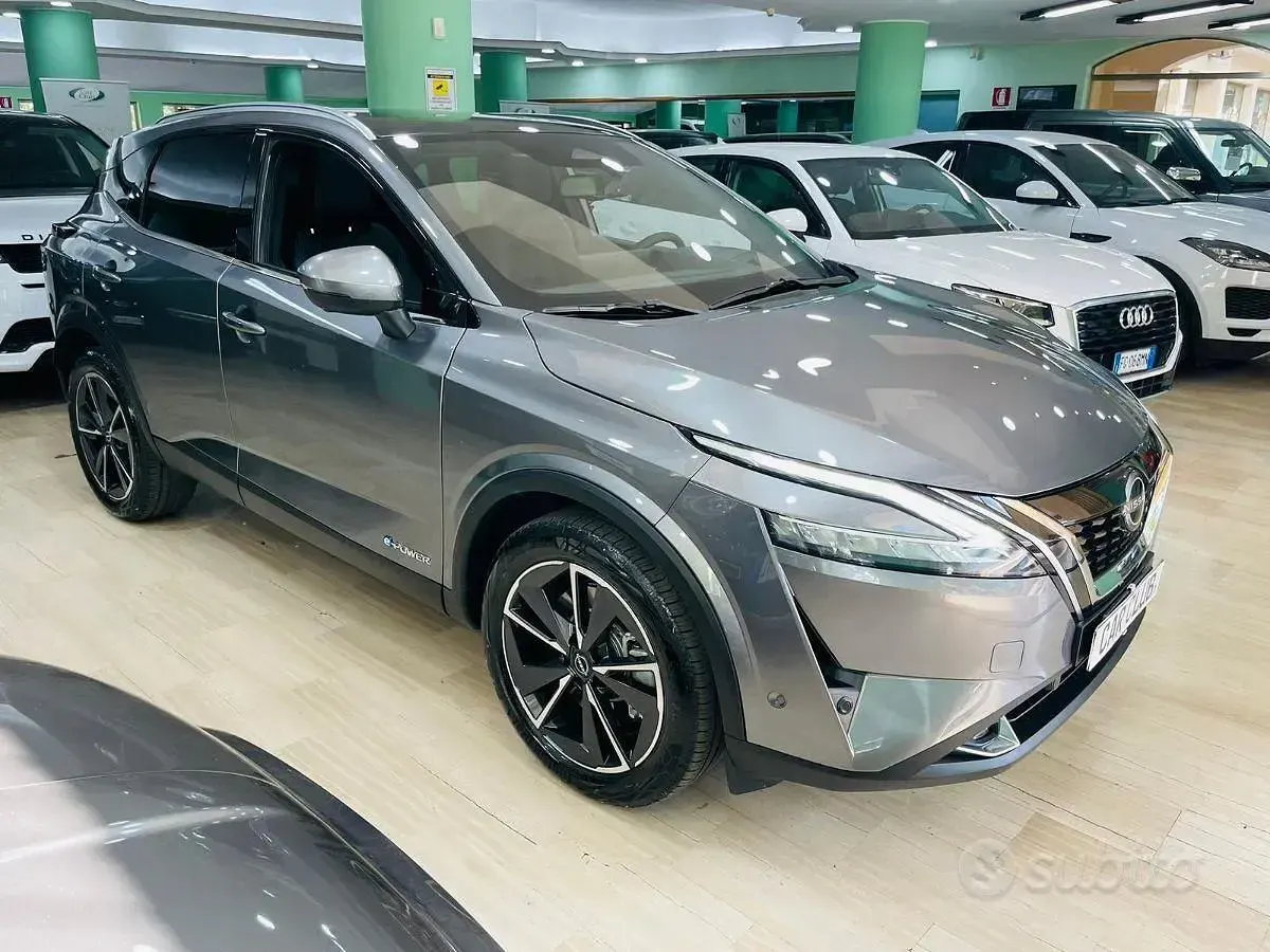 Usata Nissan Qashqai Tekna+ 158 CV (116 kW) 2025 Grigio SUV
