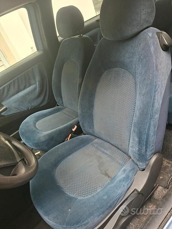 Usata Lancia Ypsilon 69 CV (50 kW) 2004 Utilitaria