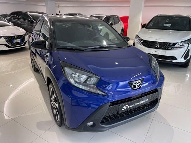 Usata Toyota Aygo X Trend 72 CV (52 kW) 2023 Blu SUV