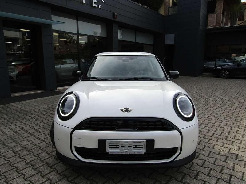 Usata Mini Cooper 114 kW (156 CV) 2025 Nanuq white Utilitaria