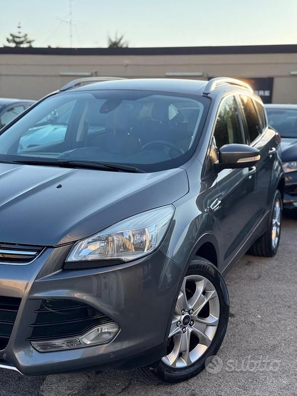 Usata Ford Kuga Titanium 163 CV (119 kW) 2013 Grigio SUV