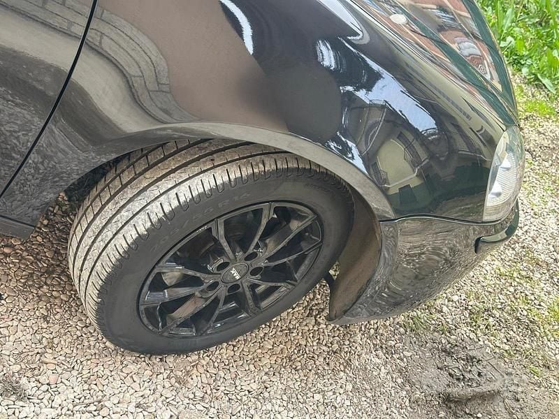 Usata VW Golf IV Sportline 140 CV (102 kW) 2005 Nero Berlina