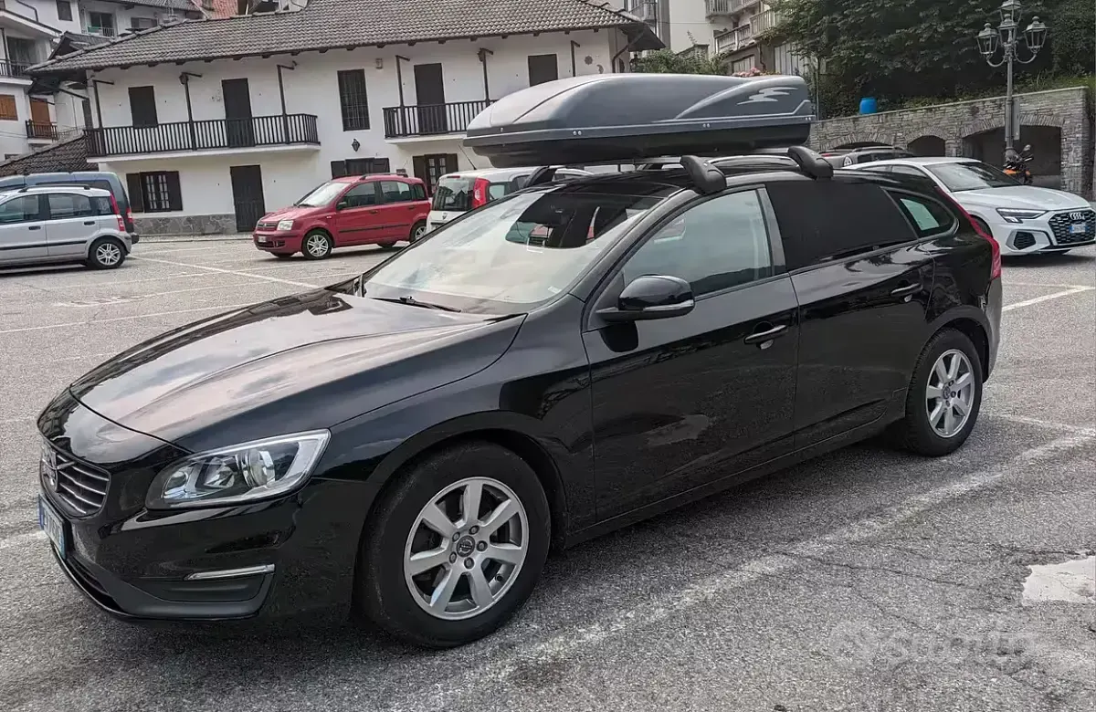 Usata Volvo V60 114 CV (83 kW) 2014 Nero Station wagon