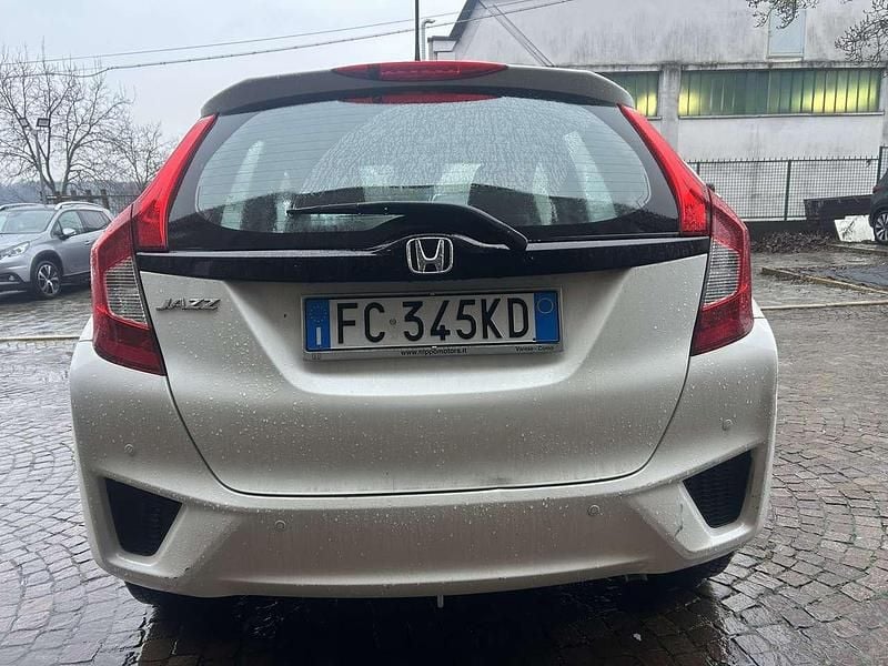 Usata Honda Jazz Elegance 102 CV (75 kW) 2016 Bianco Utilitaria