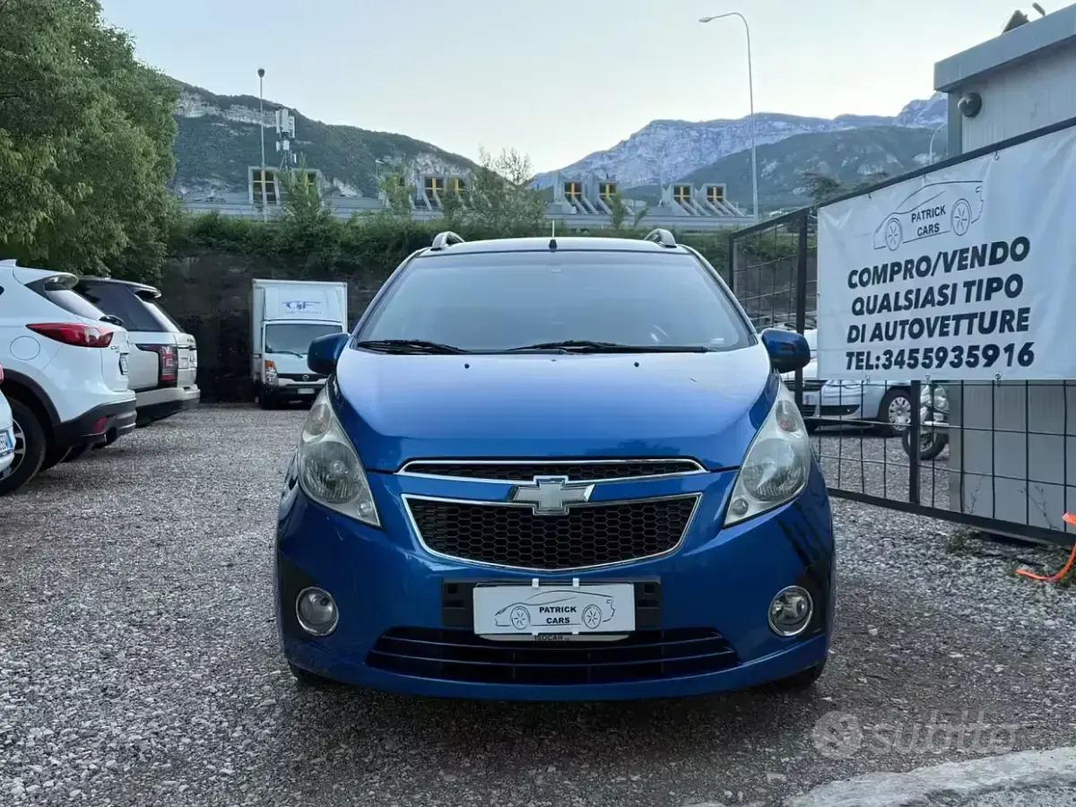 Usata Chevrolet Spark 82 CV (60 kW) 2011 Blu Utilitaria