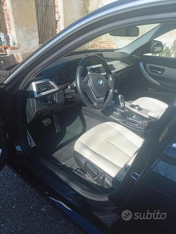 Usata BMW 316 Sport Line 116 CV (85 kW) 2016 Nero Station wagon