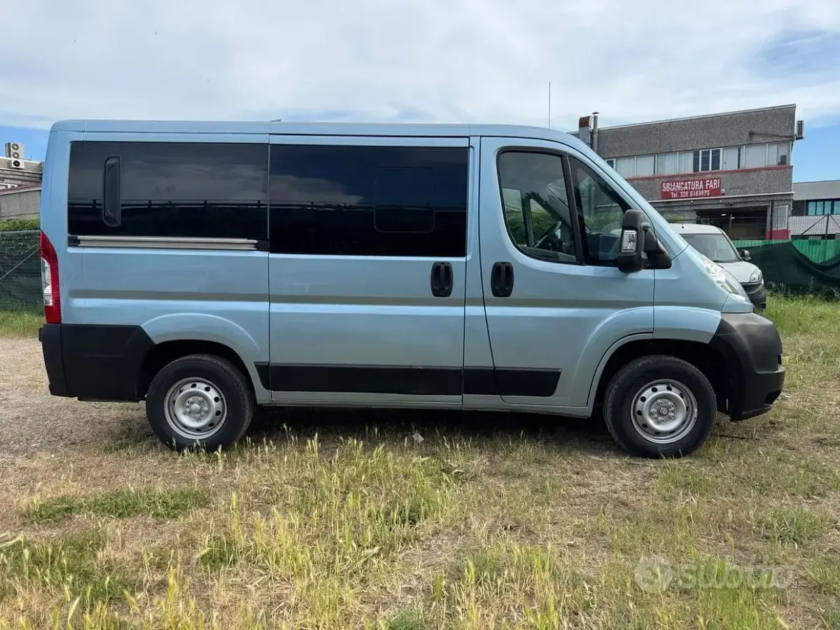 Usata Peugeot Boxer 120 CV (88 kW) 2010 Blu Furgone