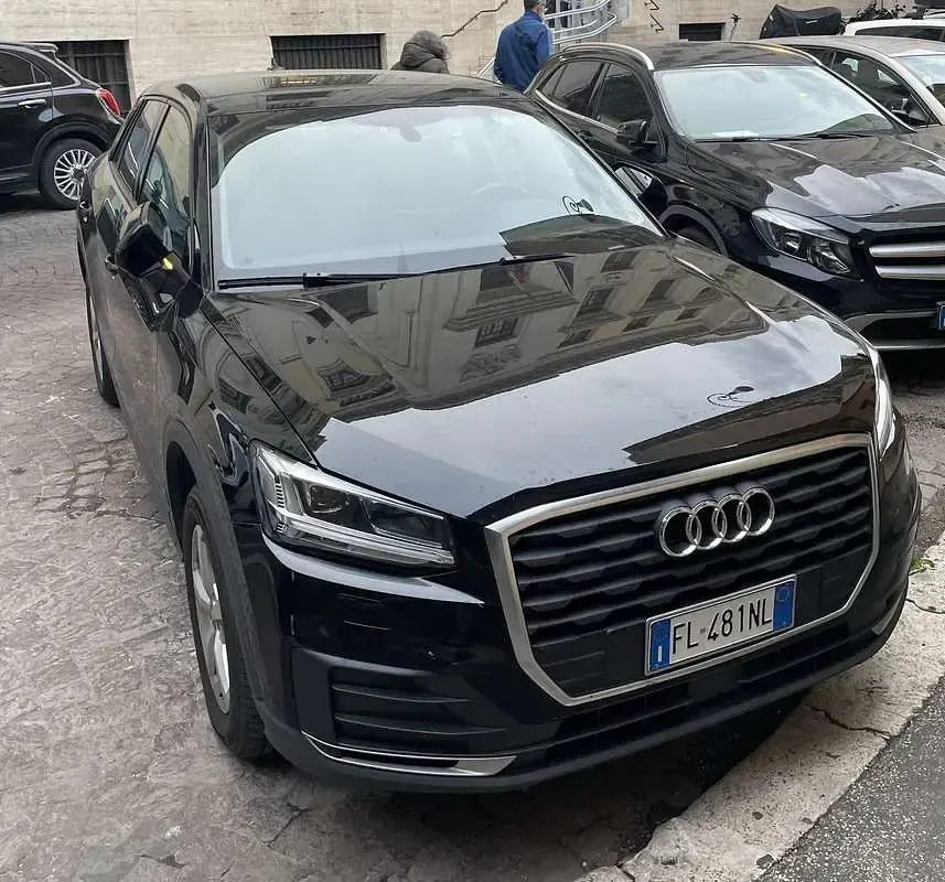 Usata Audi Q2 Business 116 CV (85 kW) 2017 Nero SUV