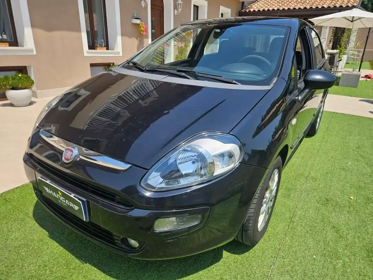 Usata Fiat Punto Evo Dynamic 77 CV (56 kW) 2010 Nero Utilitaria