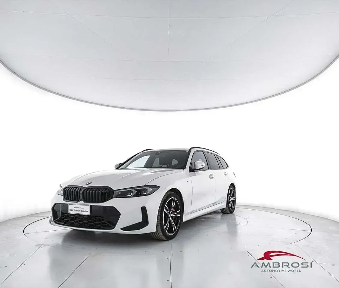 Begagnad BMW 320 M Sport 190 HK (139 kW) 2024 Kombi