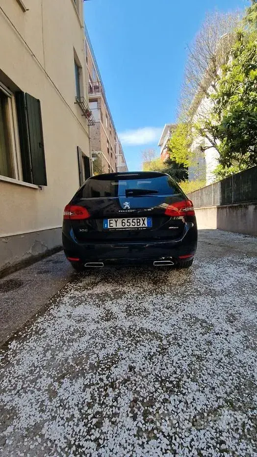 Usata Peugeot 308 SW GT-line 116 CV (85 kW) 2015 Blu Station wagon