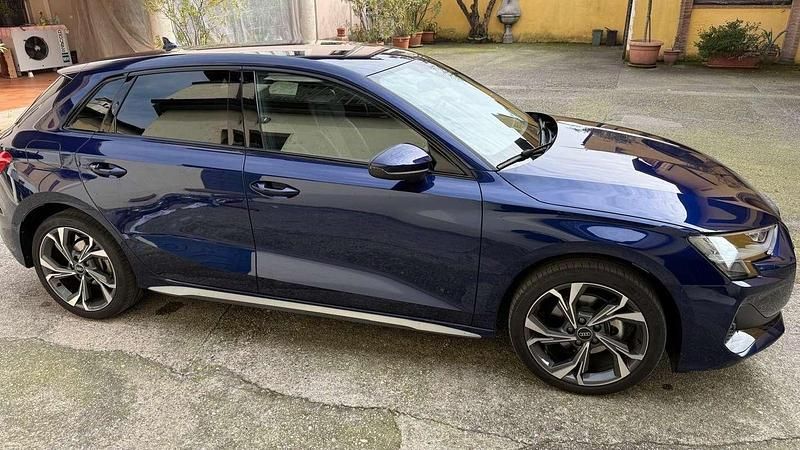 Usata Audi A3 Ambiente 150 CV (110 kW) 2025 Blu/azzurro Berlina