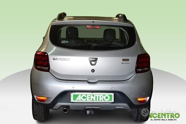 Usata Dacia Sandero Stepway 90 CV (66 kW) 2017 Grigio Monovolume