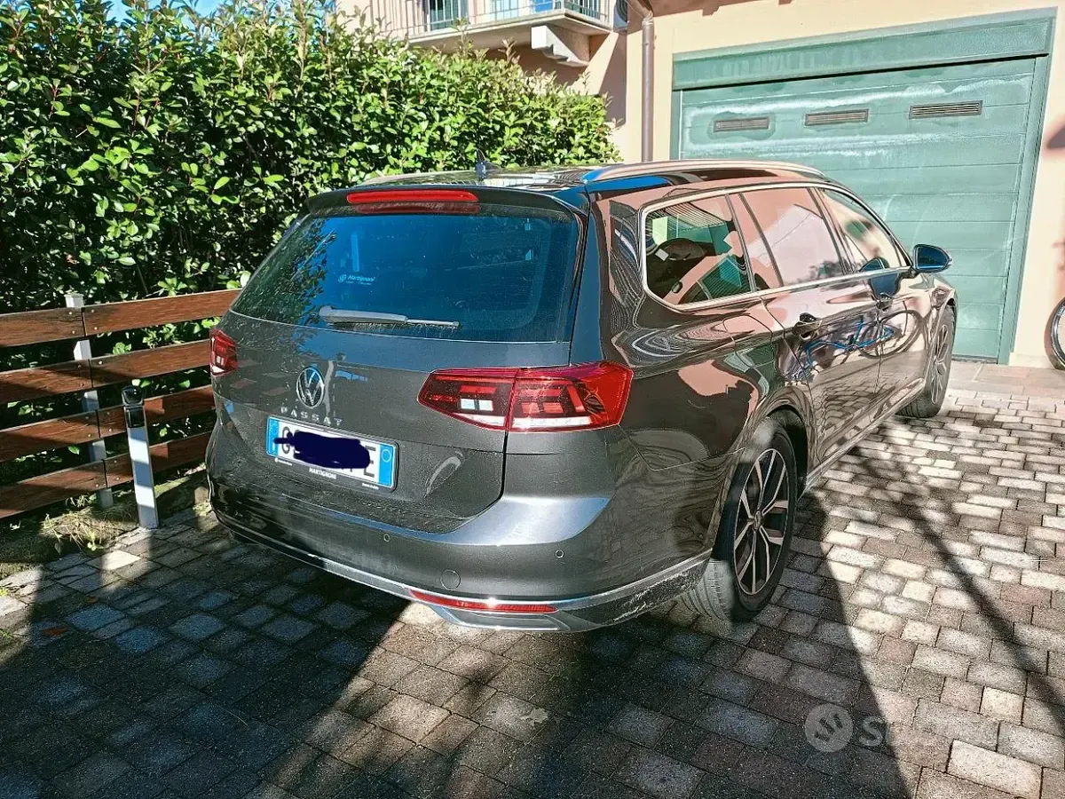 Usata VW Passat 150 CV (110 kW) 2024 Station wagon