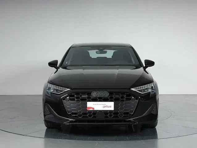 Nuova Audi A3 Advanced 204 CV (150 kW) 2025 Nero mythos metallizzato Berlina