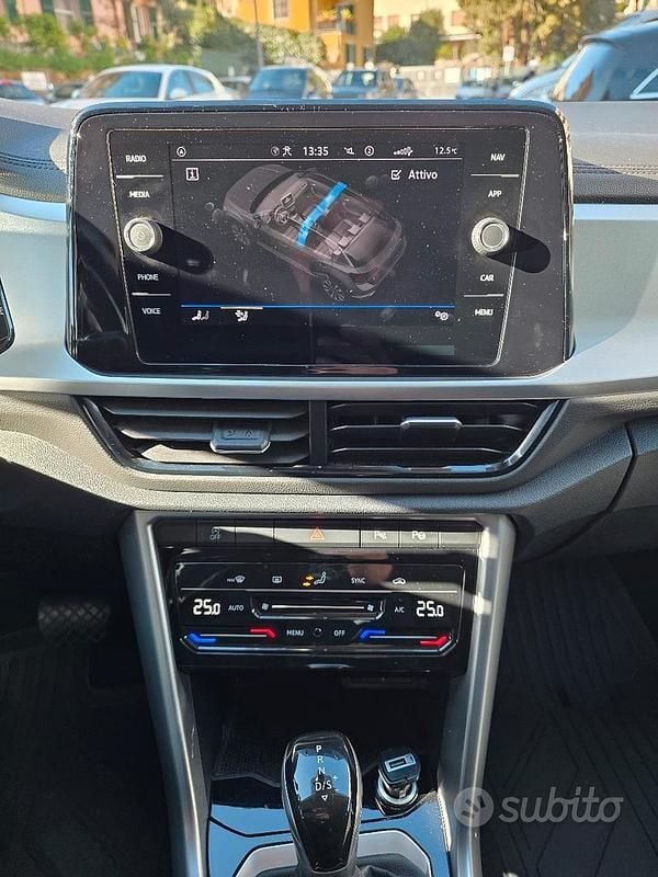 Usata VW T-Roc 150 CV (110 kW) 2022 Bianco SUV