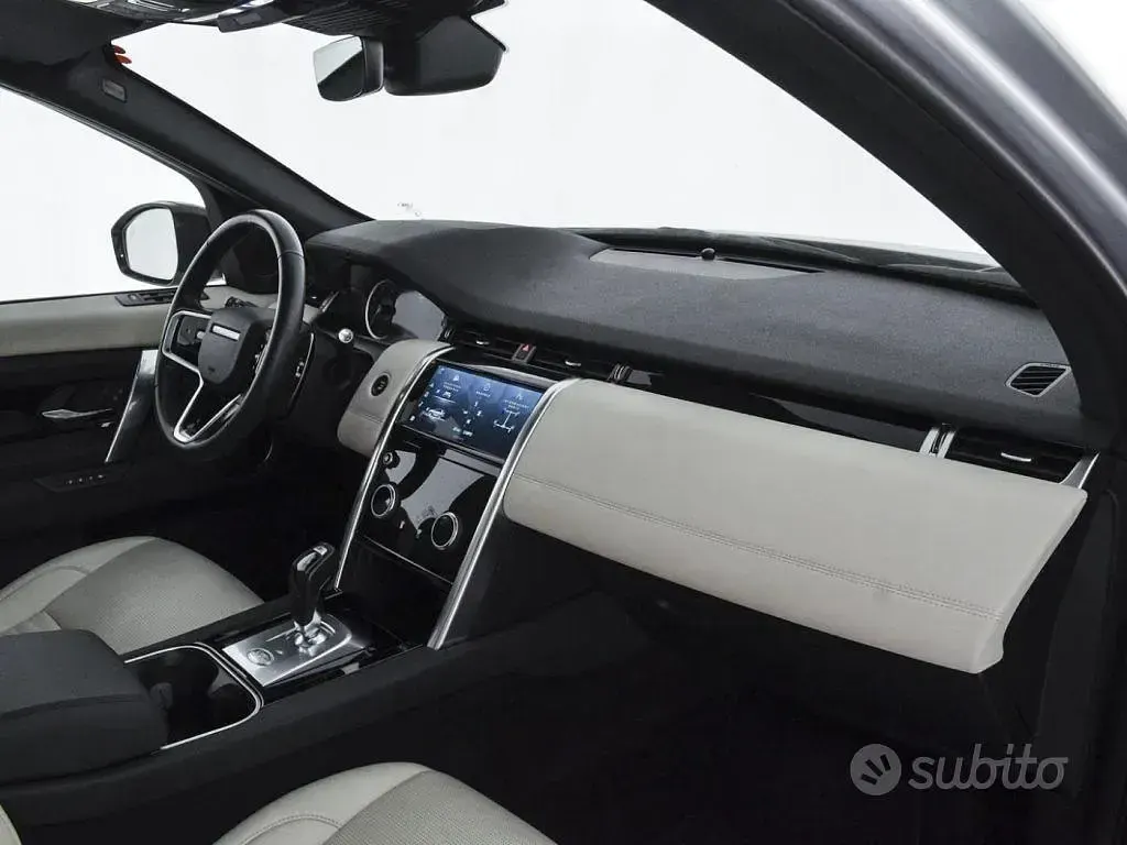 Usata Land Rover Discovery Sport SE 204 CV (150 kW) 2022 Grigio SUV