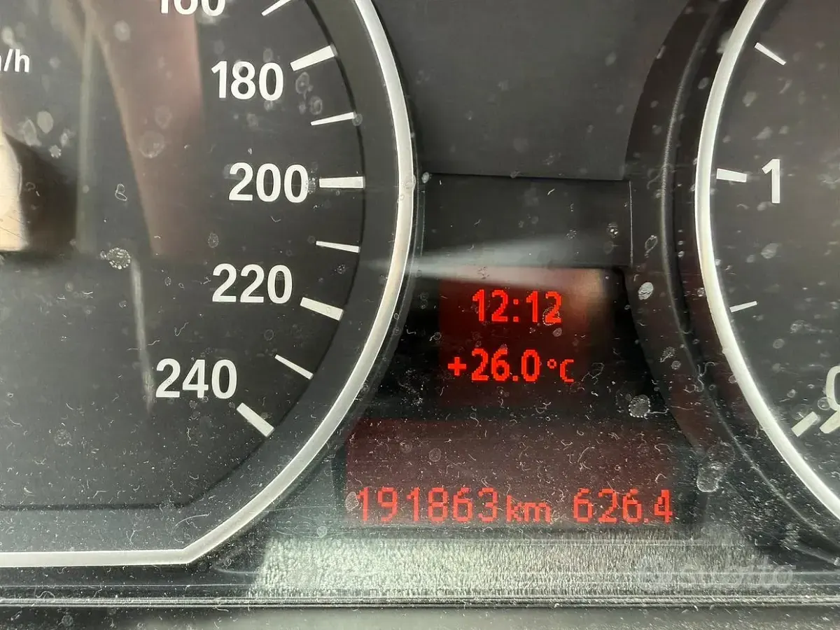 Usata BMW 118 M Sport 143 CV (105 kW) 2010 Bianco Utilitaria