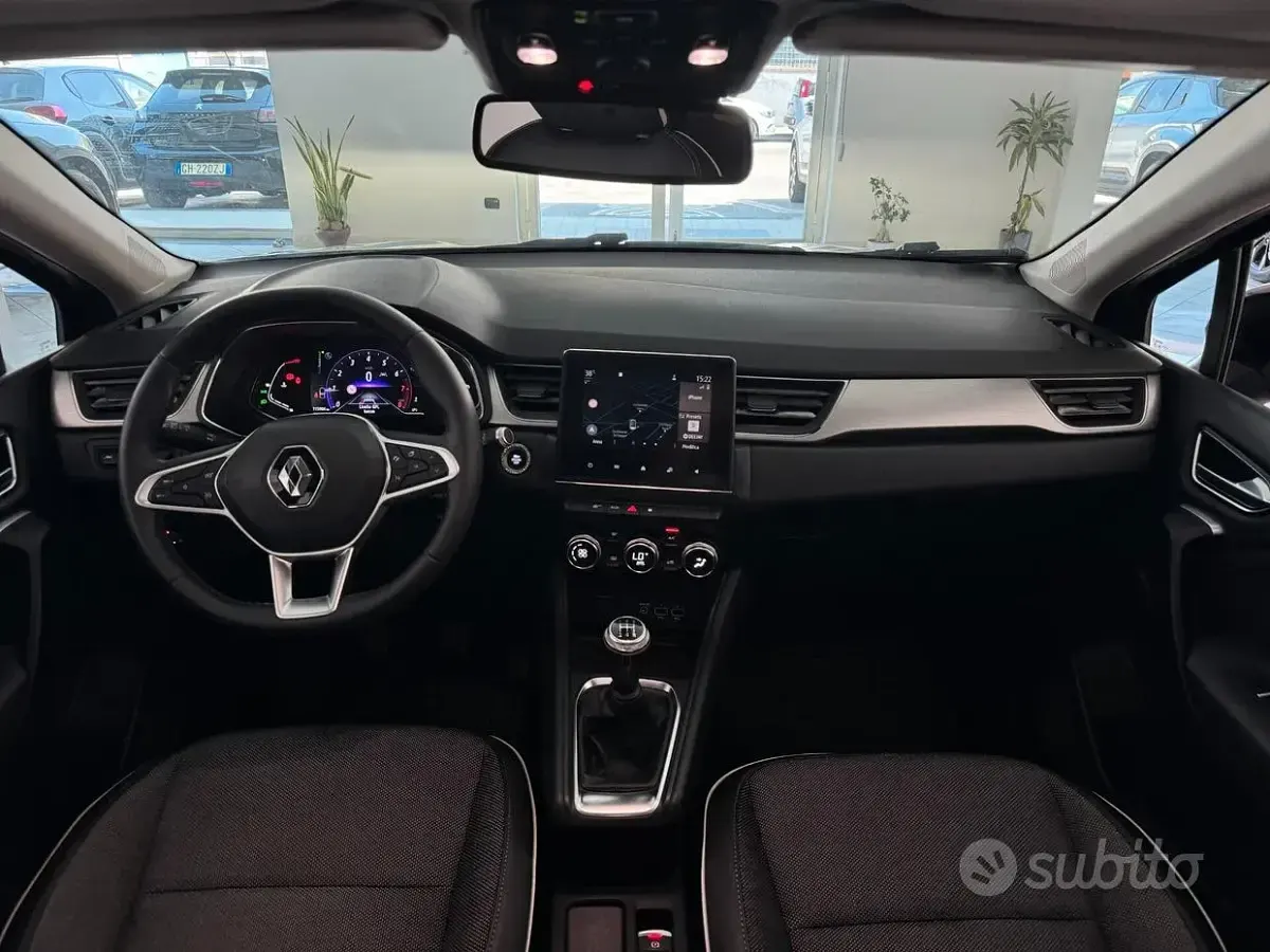 Usata Renault Captur Intens 101 CV (74 kW) 2020 Grigio SUV