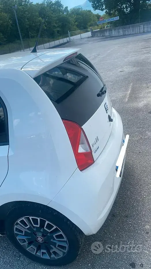 Usata Seat Mii FR-Line 68 CV (50 kW) 2019 Bianco Utilitaria
