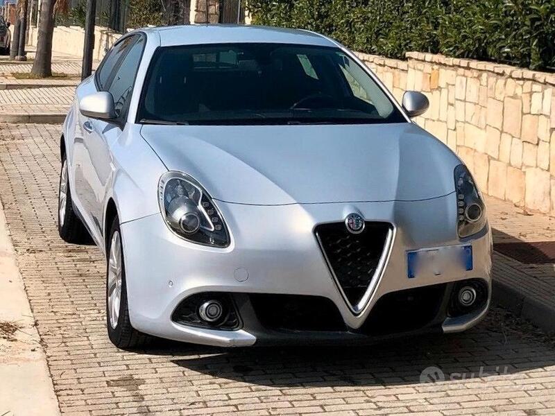 Usato 2016 Alfa Romeo Giulietta 1.6 Diesel 120 CV (11.990 €)