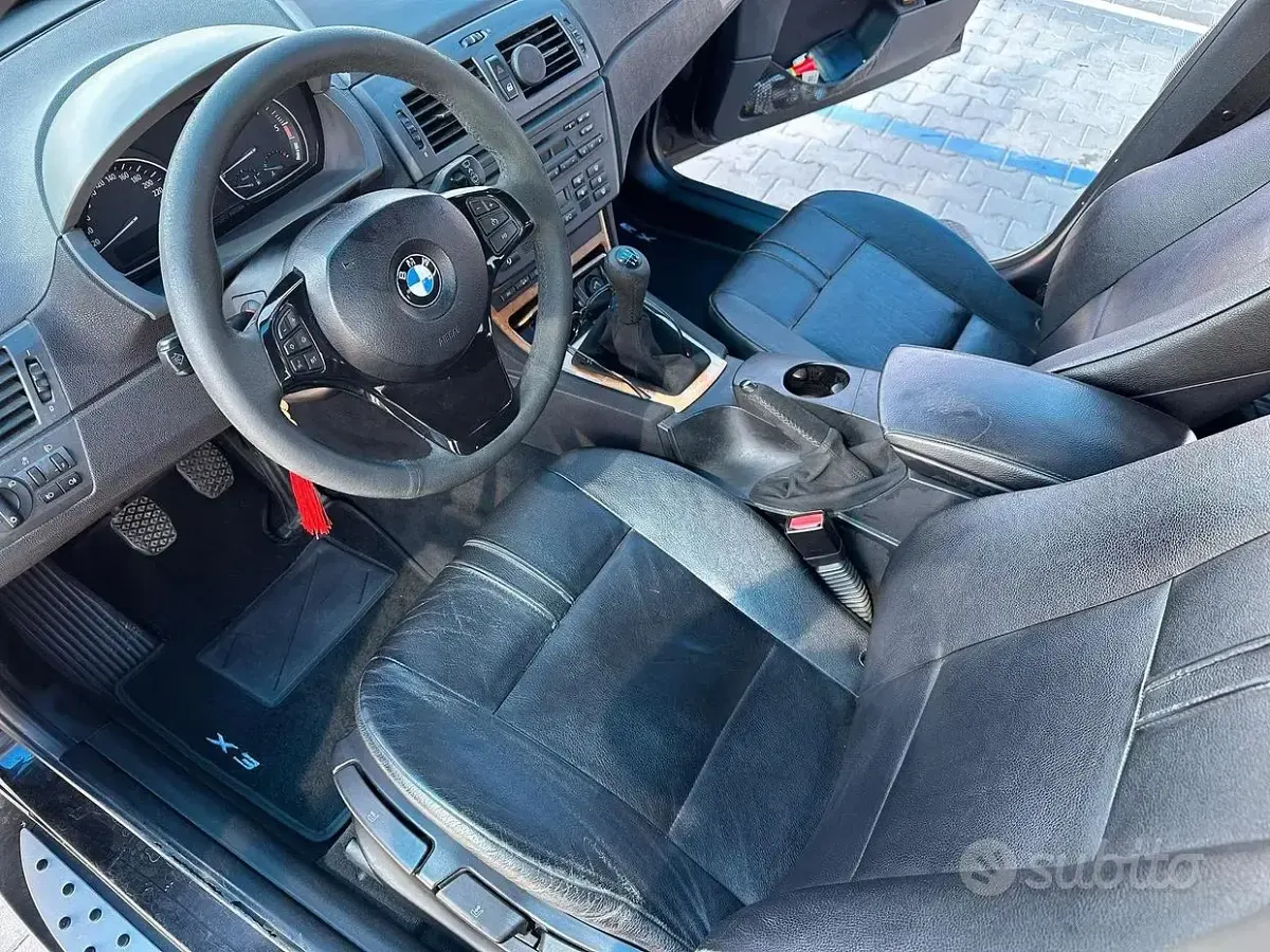 Usata BMW X3 Efficient Dynamics 204 CV (150 kW) 2004 Nero SUV