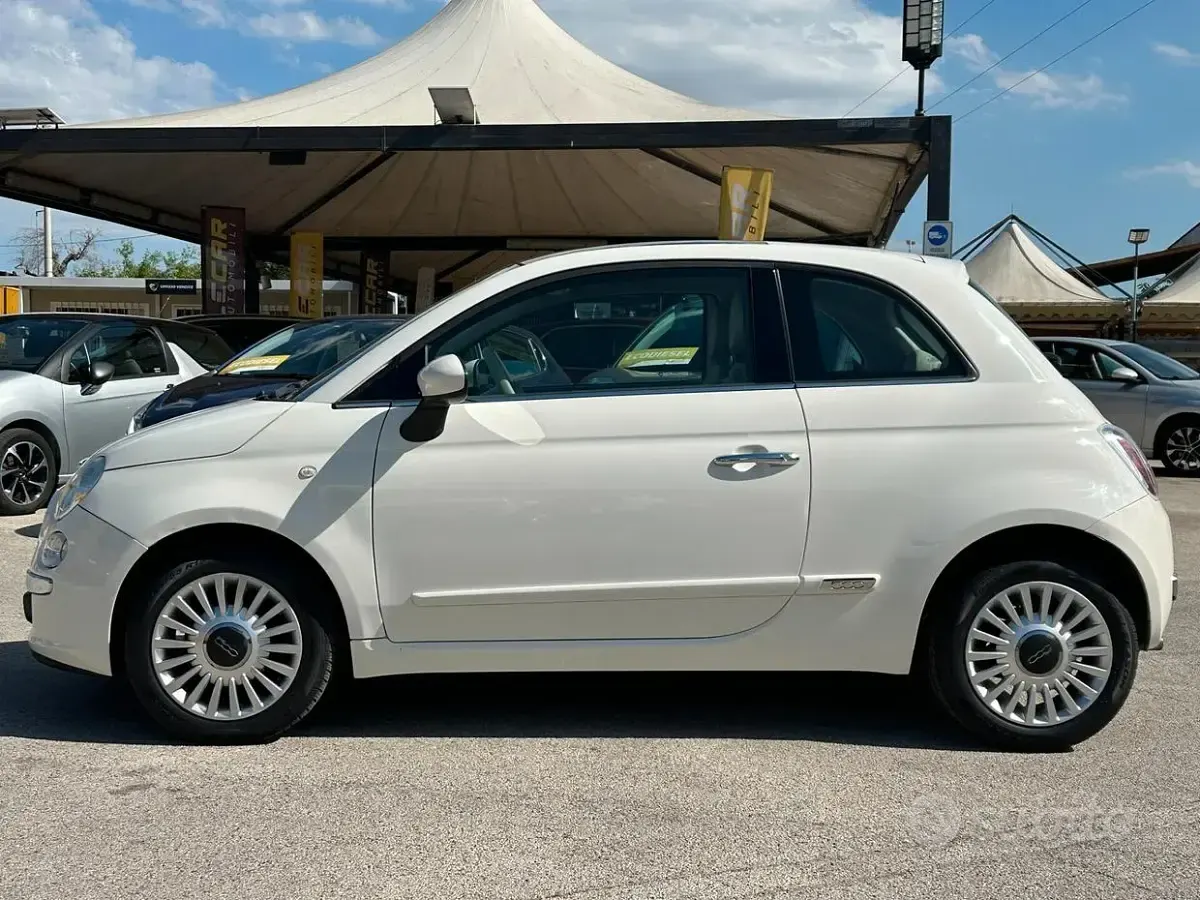 Usata Fiat 500 Lounge 69 CV (50 kW) 2013 Bianco Berlina