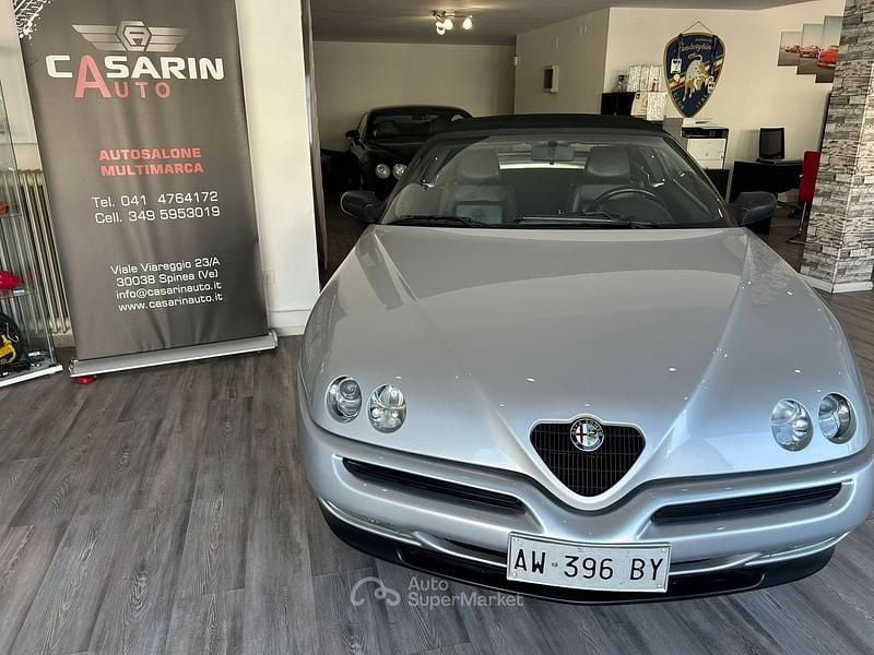 Usata Alfa Romeo GTV 150 CV (110 kW) 1998 Argento Coupé