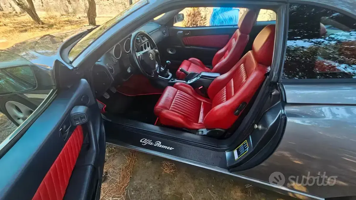 Usata Alfa Romeo GTV 155 CV (114 kW) 1998 Coupé