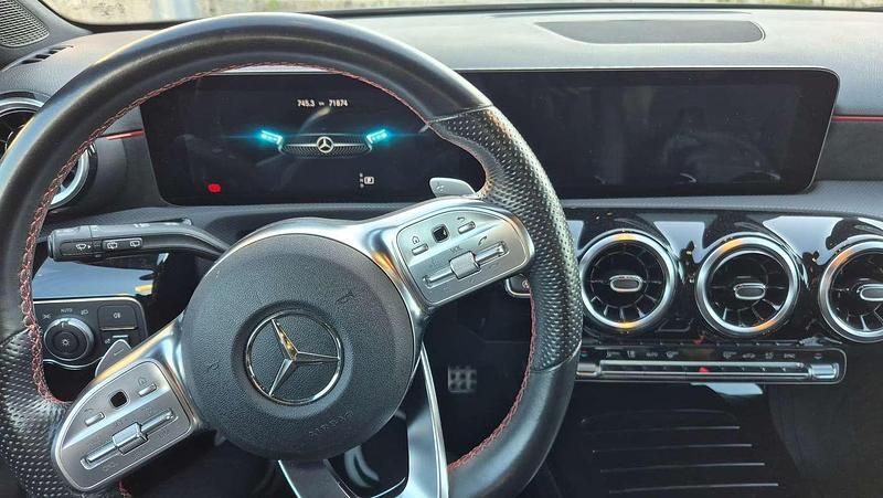 Usata Mercedes 180 Premium 116 CV (85 kW) 2021 Grigio Berlina