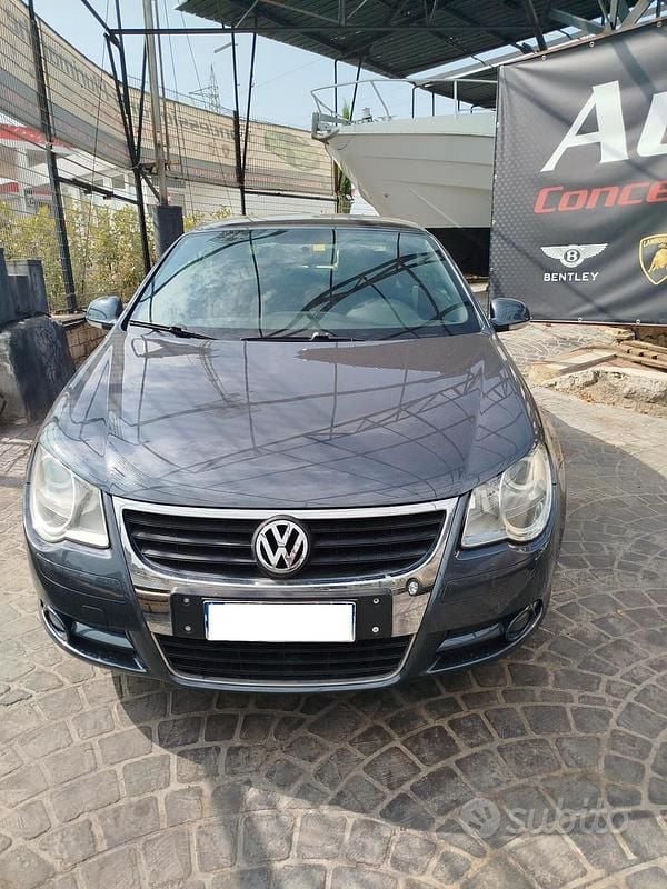 Usata VW Eos 150 CV (110 kW) 2007 Grigio Cabrio