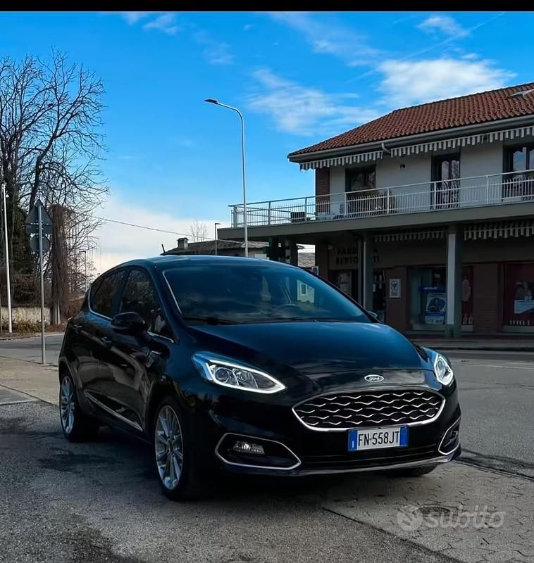 Usata Ford Fiesta Vignale 86 CV (63 kW) 2018 Nero Utilitaria