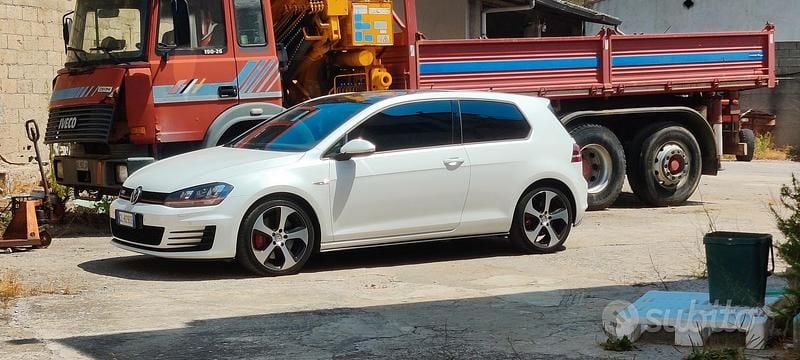 Usata VW Golf VII GTI 230 CV (169 kW) 2015 Bianco