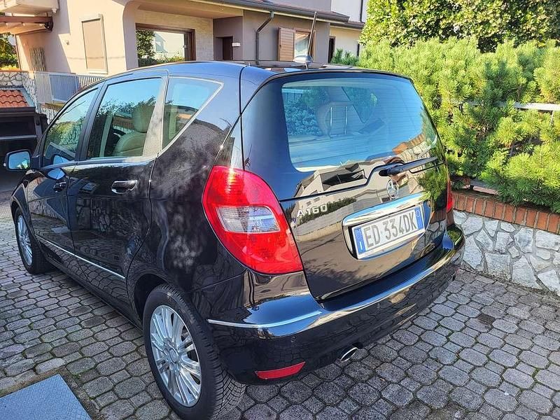 Usata Mercedes A160 95 CV (69 kW) 2010 Nero Monovolume