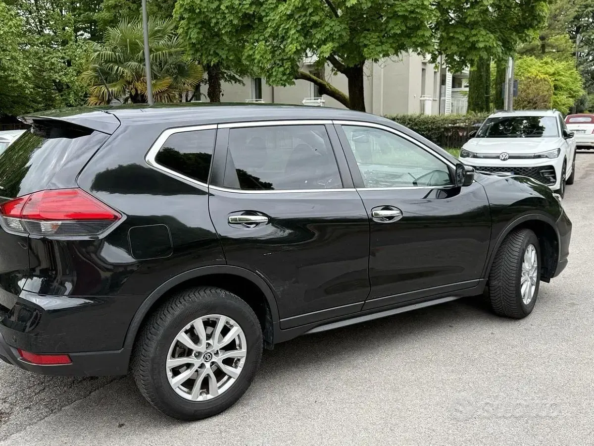 Usata Nissan X-Trail Acenta 131 CV (96 kW) 2018 Nero SUV