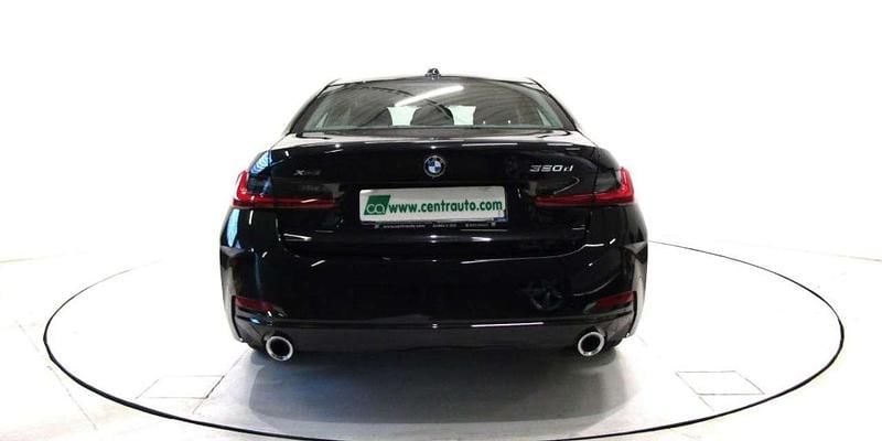 Usata BMW 320 190 CV (139 kW) 2025 Nero Berlina