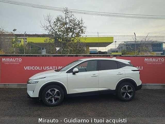 Usata Nissan Qashqai N-Connecta 140 CV (102 kW) 2021 Bianco SUV