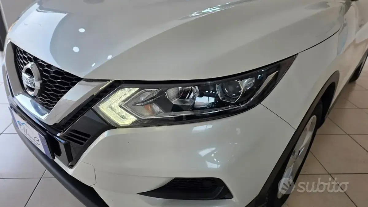 Usata Nissan Qashqai N-Connecta 116 CV (85 kW) 2019 Bianco SUV