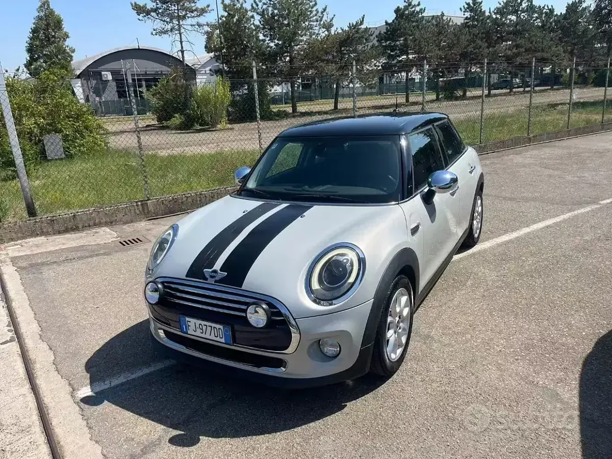Usata Mini Cooper D Hype 116 CV (85 kW) 2017 Other Utilitaria