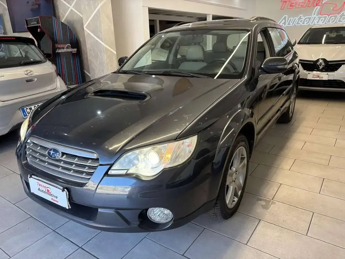 Usata Subaru Outback 150 CV (110 kW) 2008 Nero Station wagon