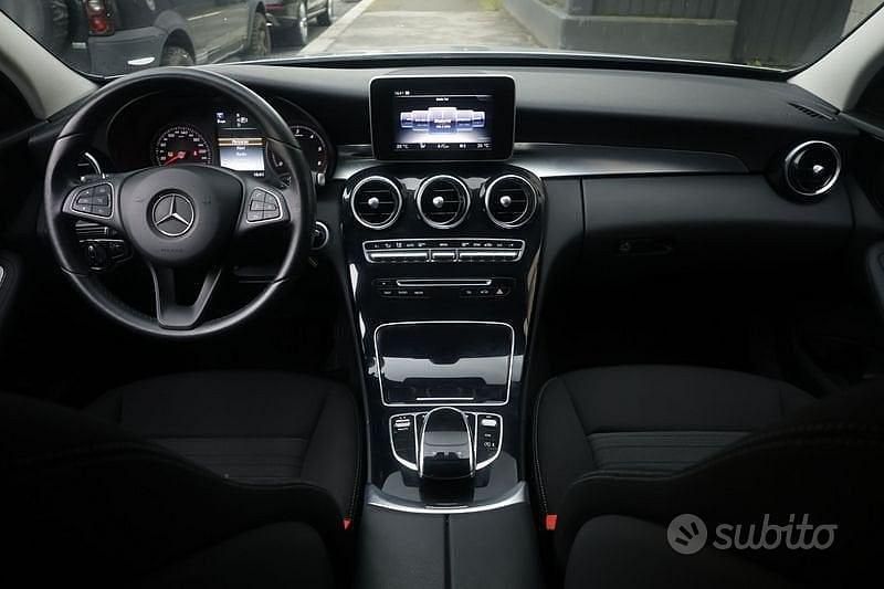 Usata Mercedes C220 Premium 170 CV (125 kW) 2014 Grigio Berlina