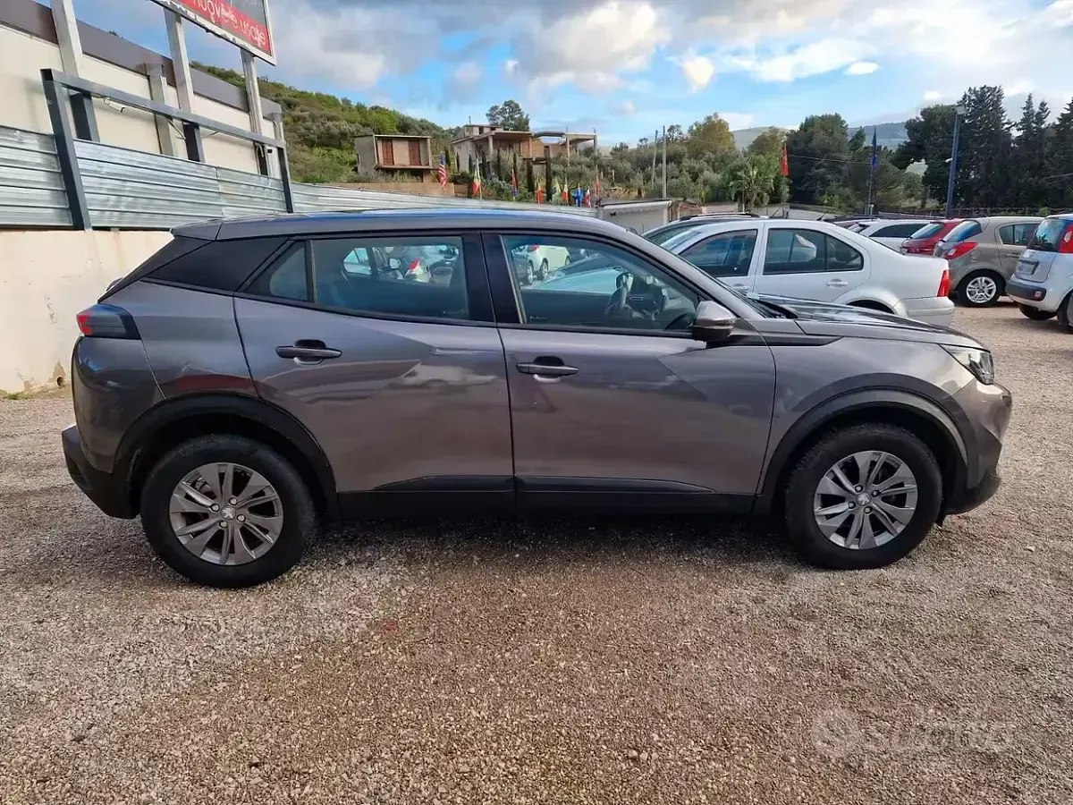 Usata Peugeot 2008 Allure 131 CV (96 kW) 2020 Grigio SUV