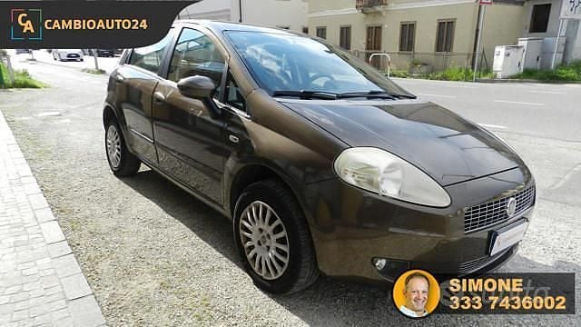 Usata Fiat Punto Active 80 CV (58 kW) 2009 Marrone Utilitaria