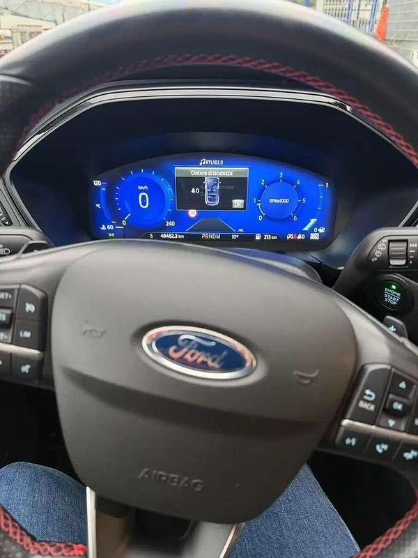 Usata Ford Kuga ST-Line X 120 CV (88 kW) 2021 Grigio SUV