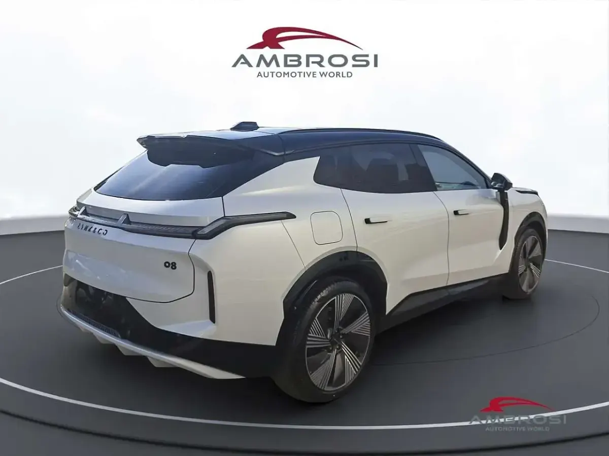 Nuova Lynk & Co 08 211 CV (155 kW) 2026 Bianco SUV