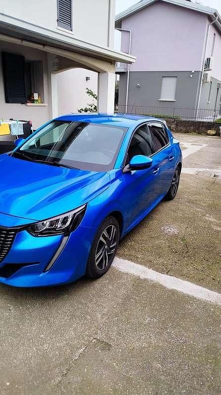 Usata Peugeot 208 Allure 101 CV (74 kW) 2021 Utilitaria