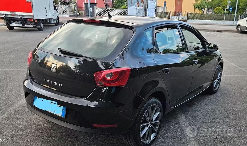 Usata Seat Ibiza 70 CV (51 kW) 2015 Nero Utilitaria